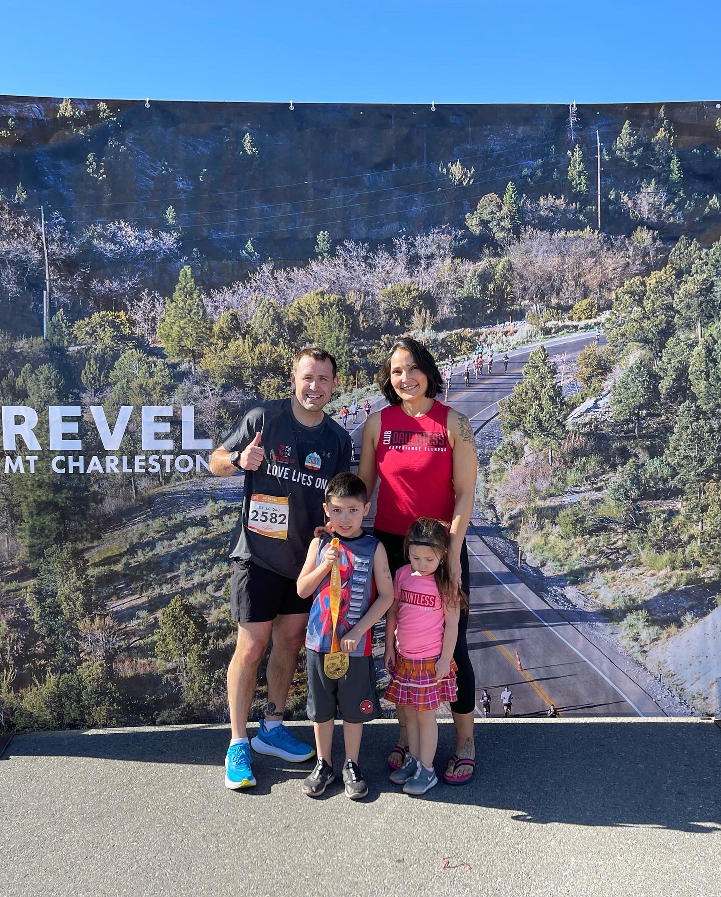 L-R Mazie, Jon, Jayden, Betsy, Simon